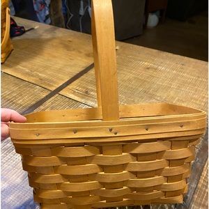 2002 Longaberger Market Basket only.  Measures: 11.5” x 7.5” x 5.5”